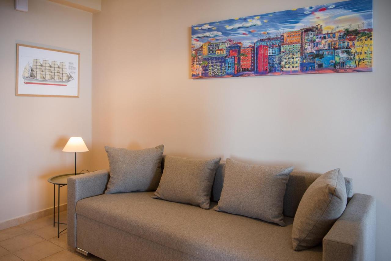 Akrotiri Sea View Suites 外观 照片